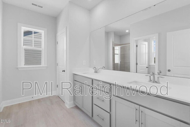 Building Photo - 404 Rolling Pasture Way