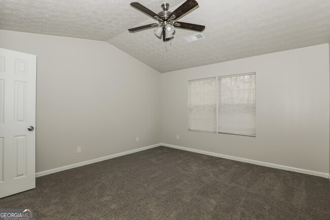 Building Photo - 955 Foxworthy Ln