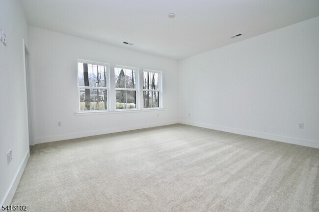 Building Photo - 26 Arowana Rd