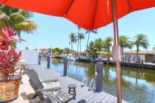 Building Photo - 2228 SE 10th St