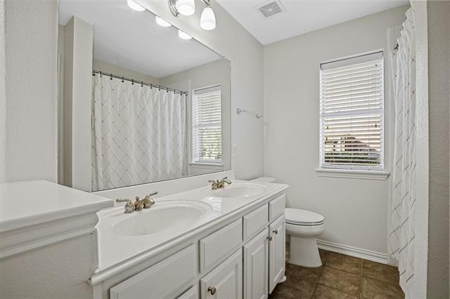 Building Photo - 5103 Iroquois Dr