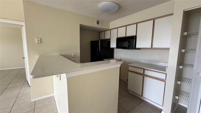 Building Photo - 2203 Key W Ct
