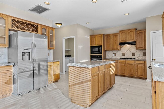 Building Photo - 8406 Lofty Ln