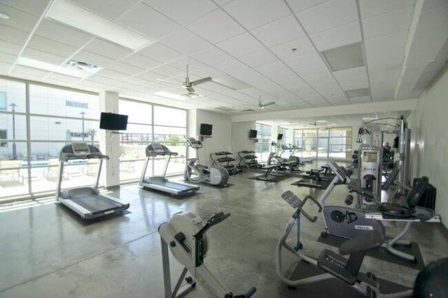 Building Photo - 1100 Howell Mill Rd NW