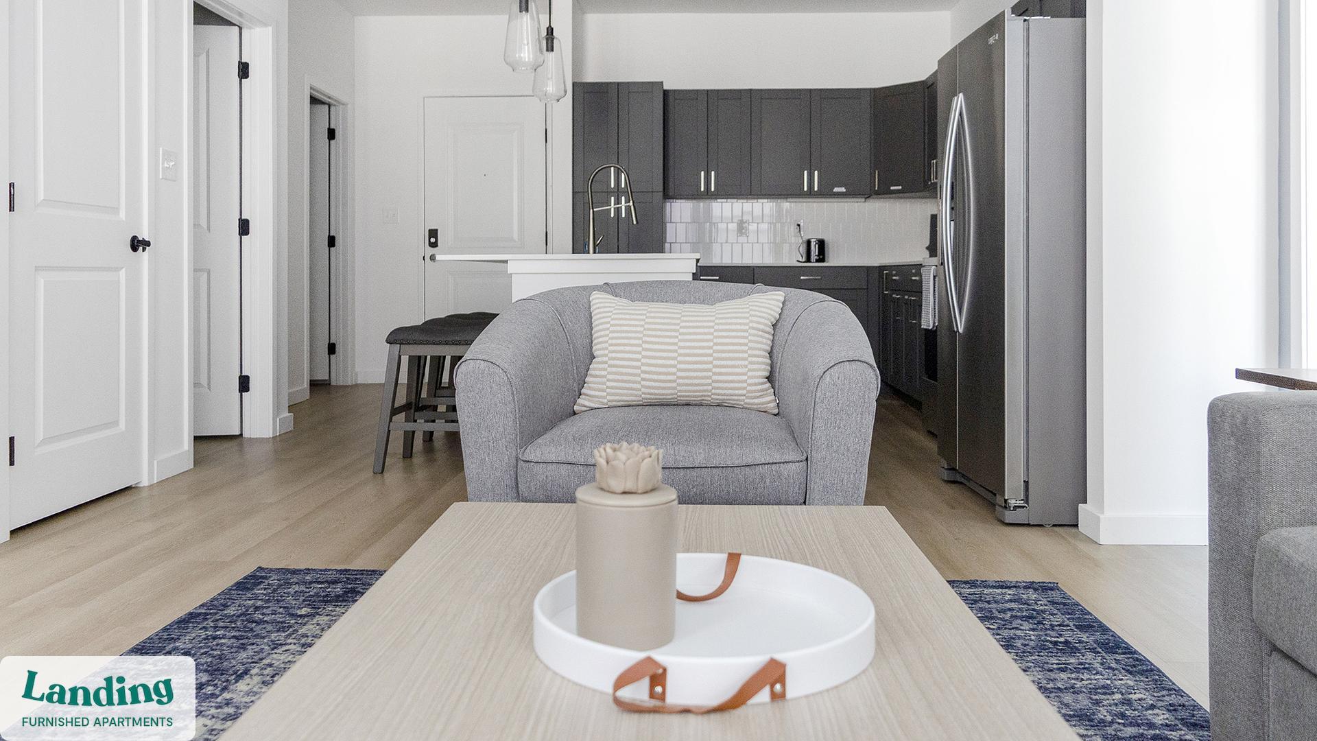 Building Photo - 650 N Main St