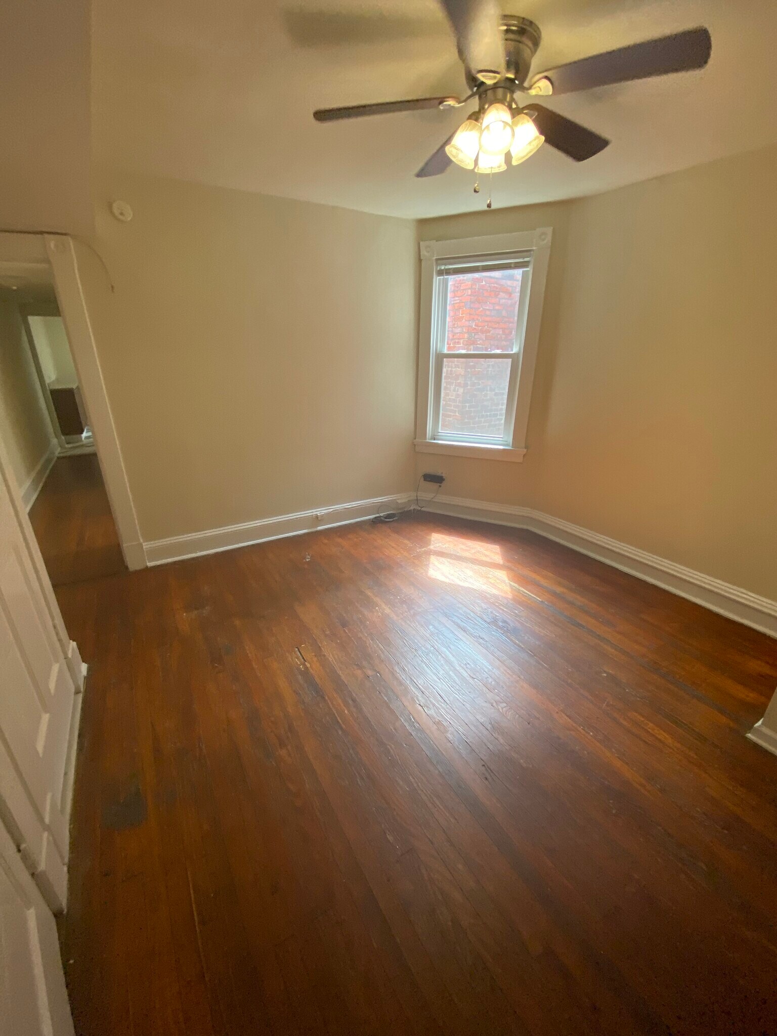 Building Photo - 3009 Ellwood Ave