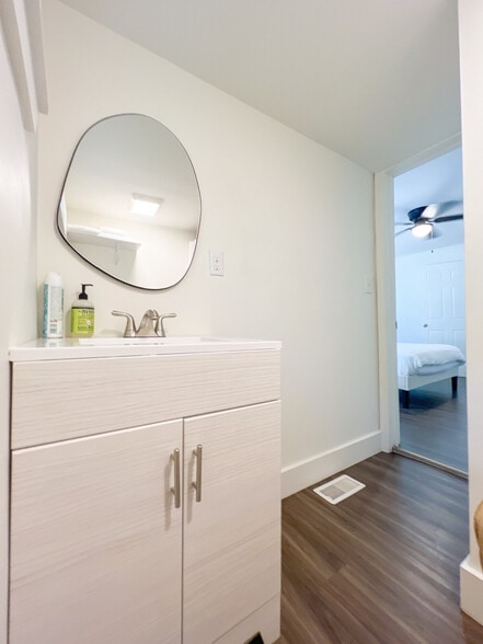 Building Photo - 214 McGarity St