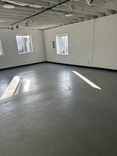 Building Photo - 5701 NW Radial Hwy