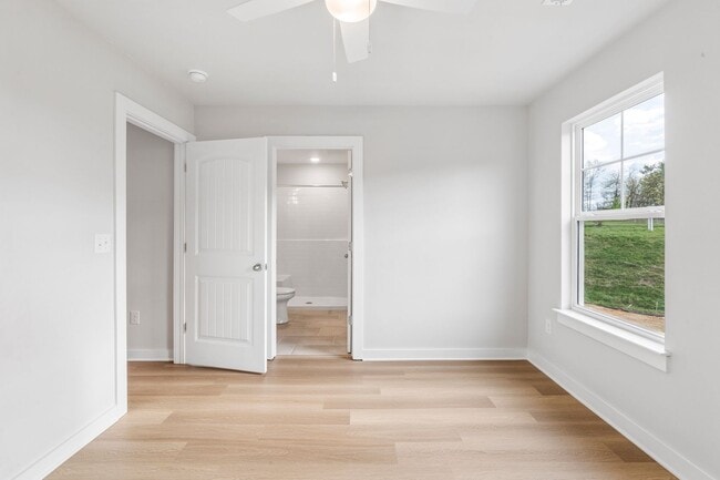 Building Photo - Brand new home in a great location central to all of Tri-Cities