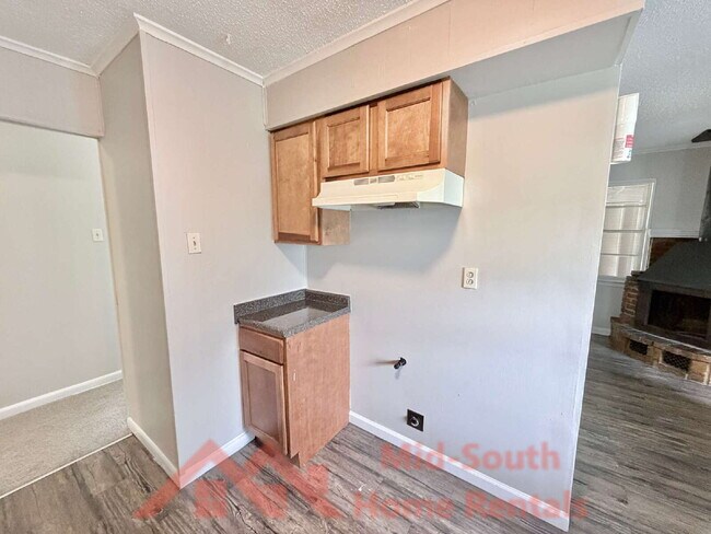 Building Photo - 3191 Parham St