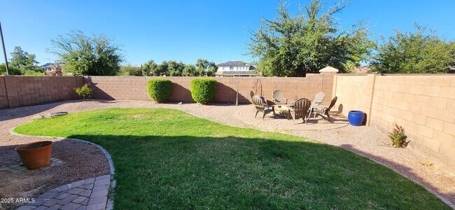 Building Photo - 3444 E Riopelle Ave