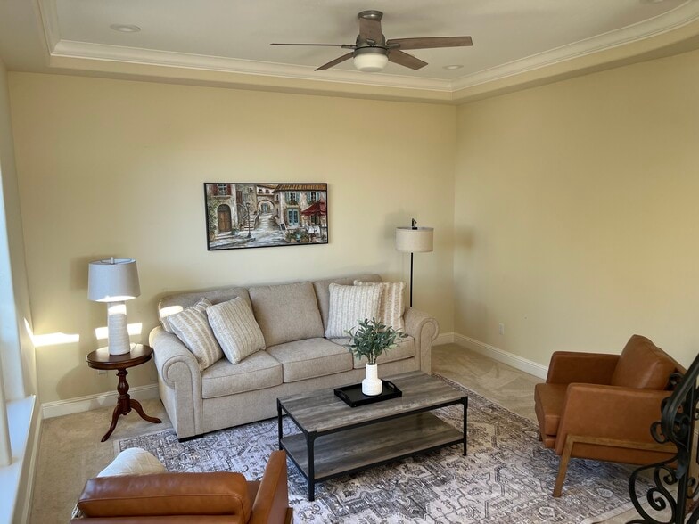 Family room - 9220 Touchstone Ct
