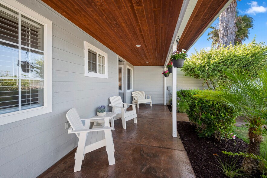 Building Photo - 3244 Marathon Drive