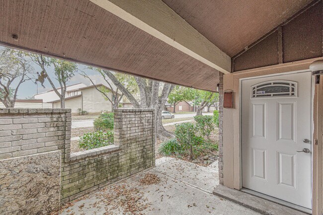 Building Photo - 12543 Wellington Park Dr