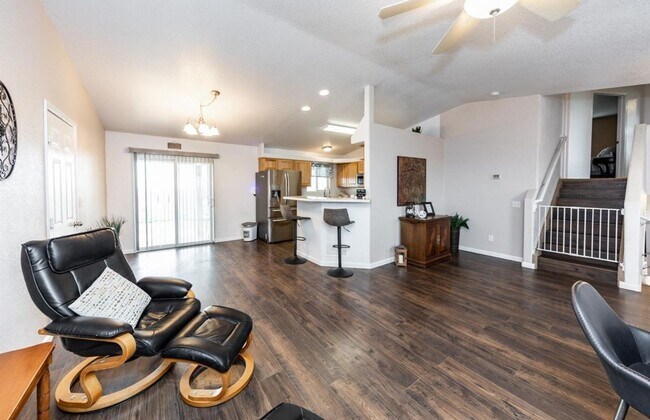 Building Photo - Spacious 5-Bedroom Home on 5 Acres with Panoramic Mountain Views & Endless Possibilities
