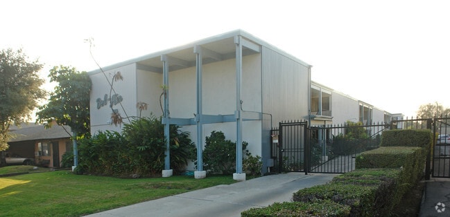 Primary Photo - Bel Air Apartments