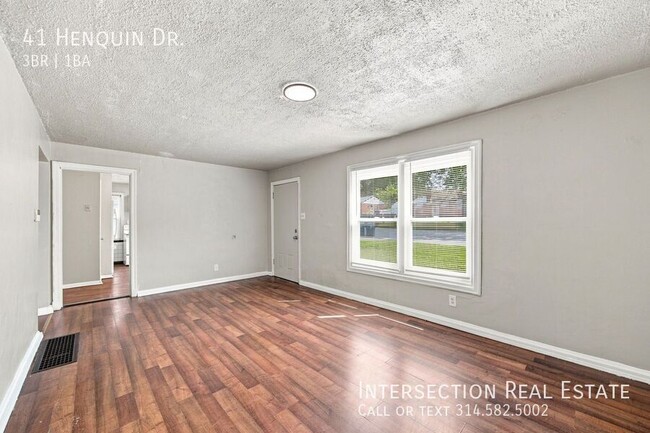 Building Photo - 41 Henquin Dr