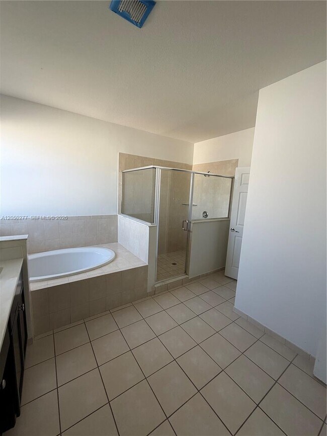 Building Photo - 25225 SW 118th Ave