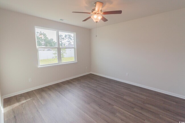 Building Photo - 540 Duvall St