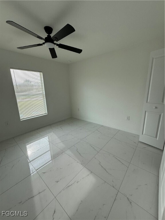 Building Photo - 418 Pinehurst Ave