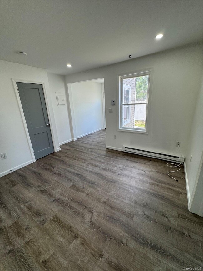 Building Photo - 52 Sarine Rd