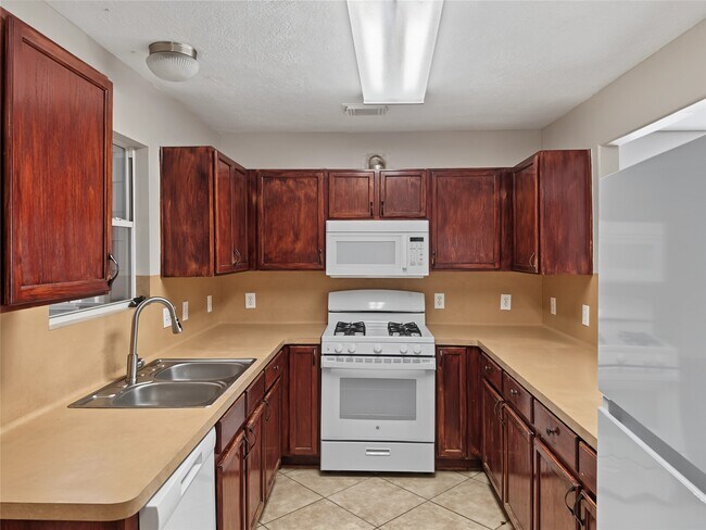 Building Photo - 19323 Cypress Peak Ln