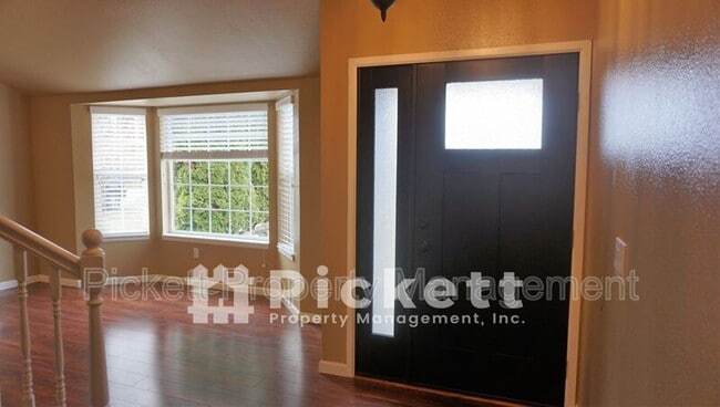 Building Photo - 10421 Ashley Cir NW