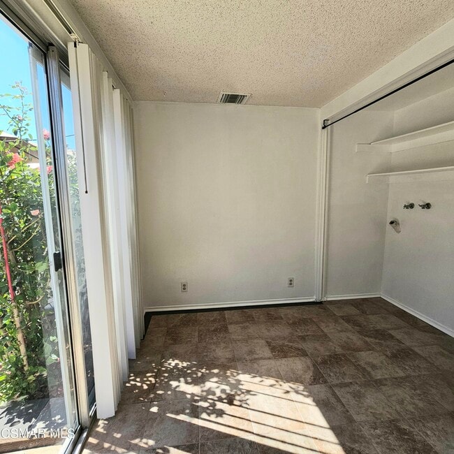 Building Photo - 346 Green Moor Pl