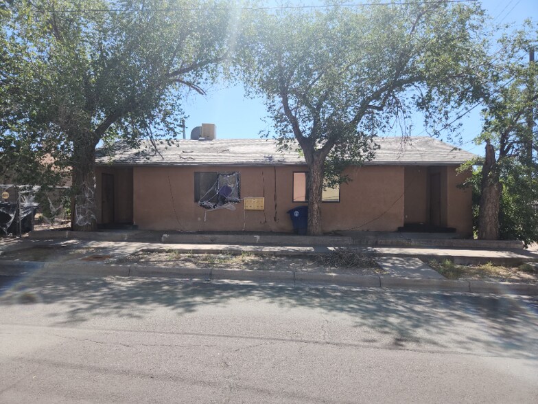 Building Photo - 516 Lewis Ave SE