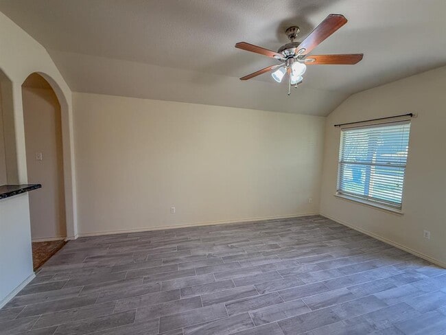 Building Photo - 412 Azurite Dr