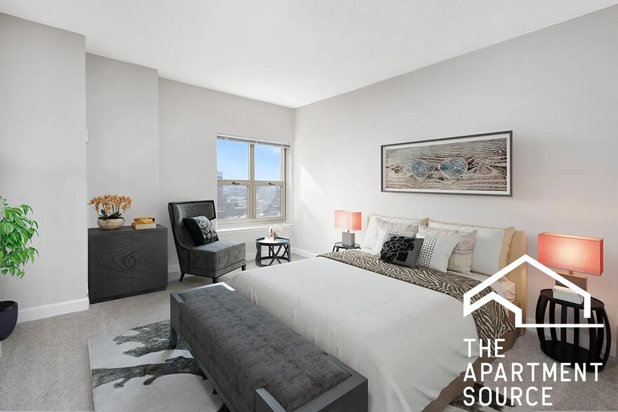 Building Photo - 120 W Chestnut St