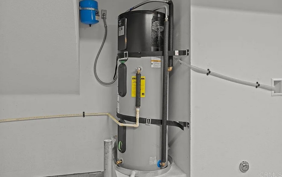 Building Photo - 2524 Chamomile Ln