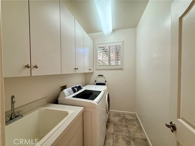 Building Photo - 1602 Jonathan Pl