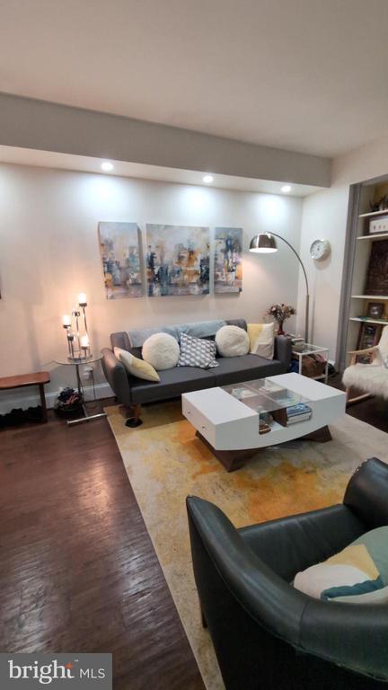 Building Photo - 2127 California St NW