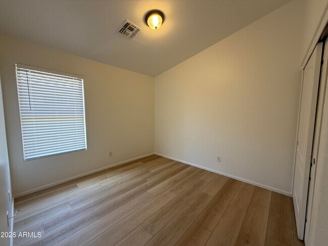 Building Photo - 1225 N 159th Dr