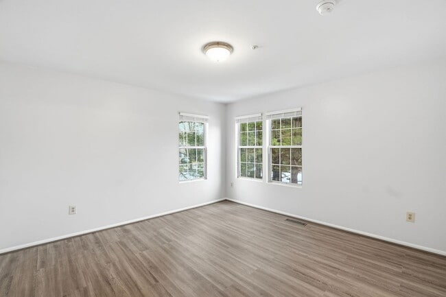 Building Photo - An inviting opportunity to make your next move truly feel like home.