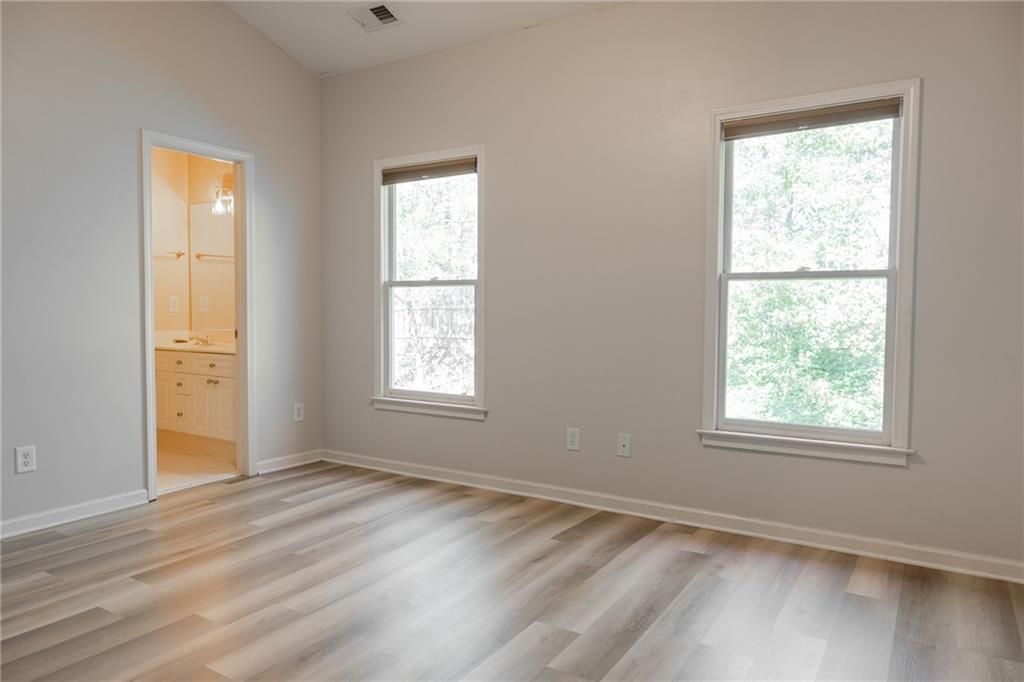 Building Photo - 1232 Harris Commons Pl