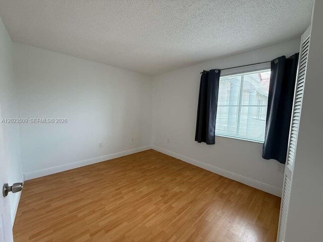Building Photo - 1137 NW 123rd Ct