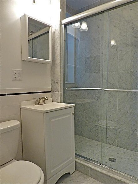 Building Photo - 111 Park Dr