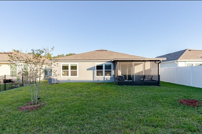 Building Photo - 3 Pinnacle Pl