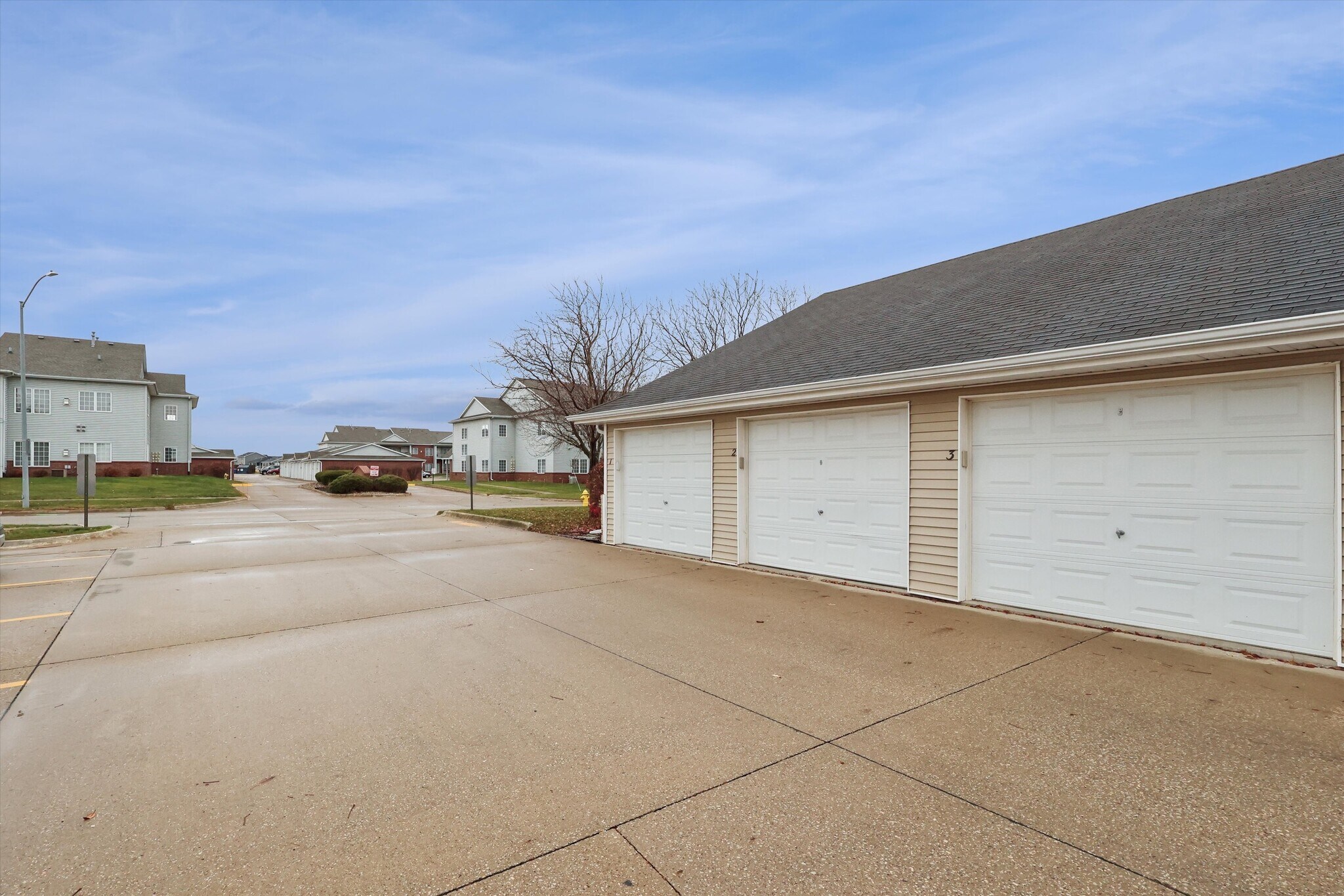 Building Photo - 1320 SE Florence Dr
