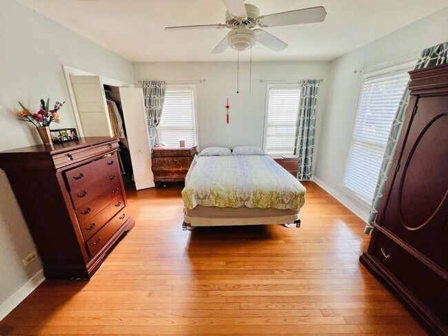 Building Photo - 2514 Southgate Blvd