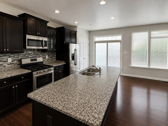 Building Photo - 6517 Newton Dr