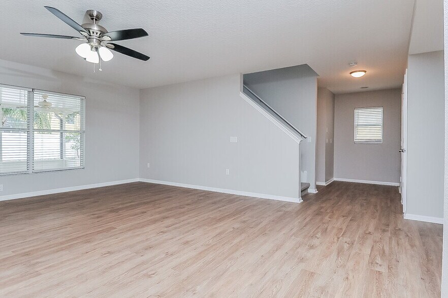 Building Photo - 10435 Frog Pond Dr