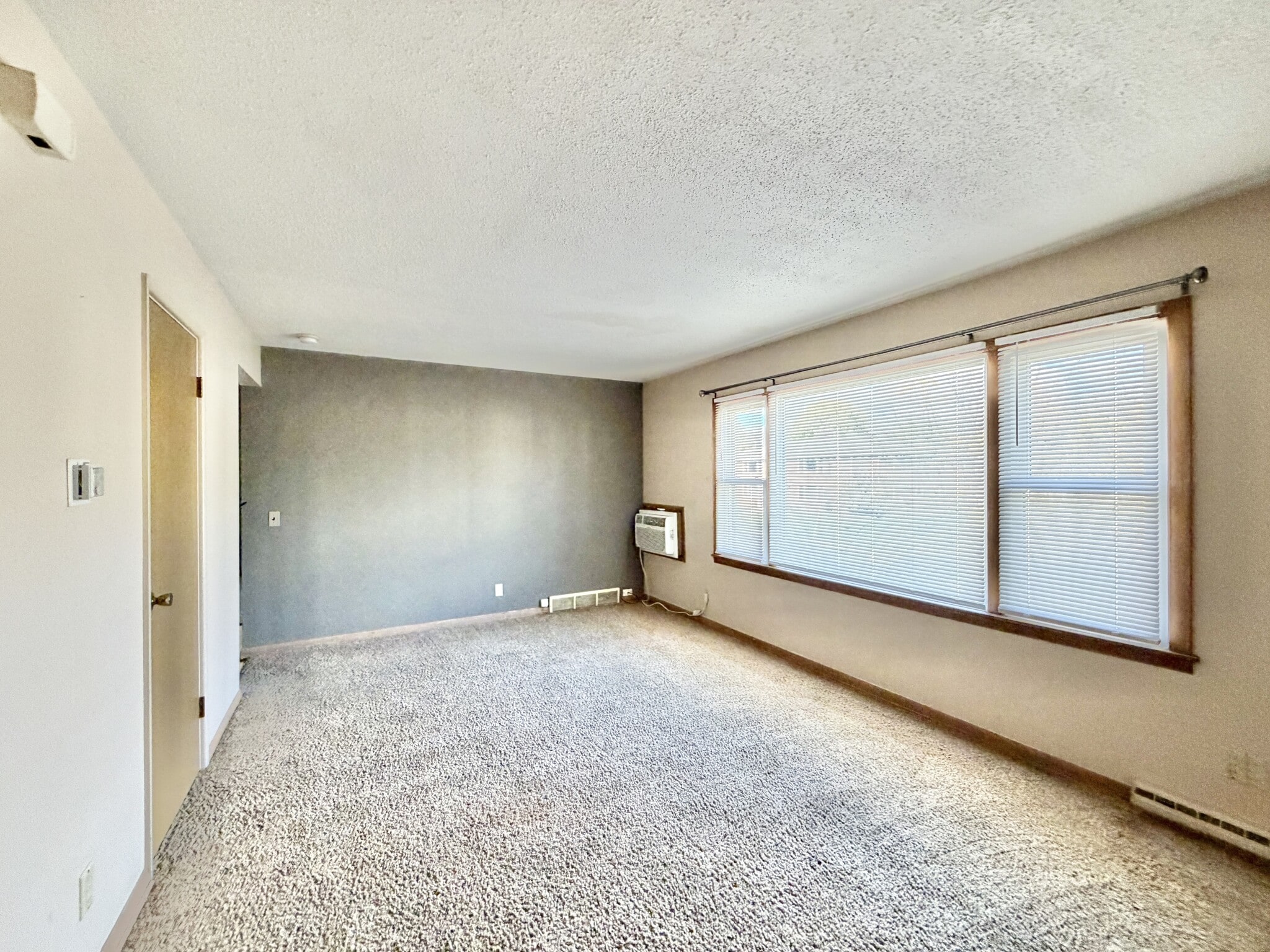 Building Photo - 625 Vera Ct