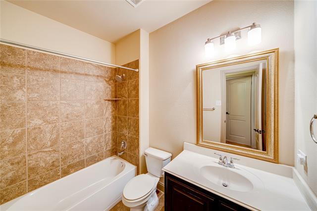 Building Photo - 4220 Riverview Dr