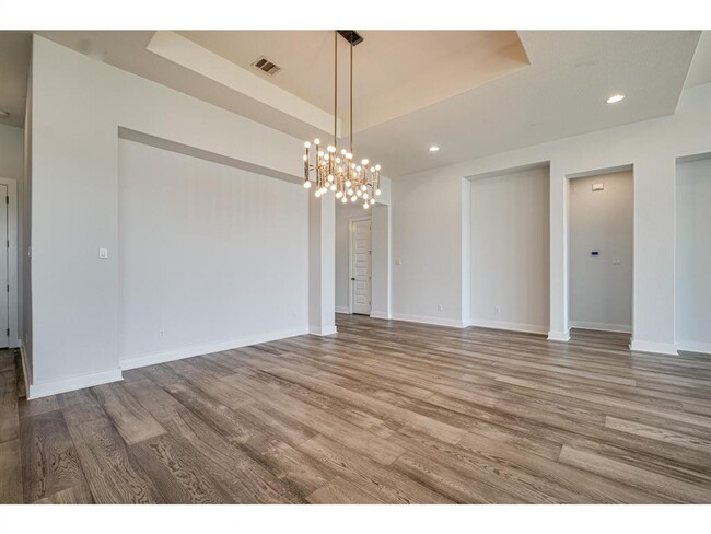 Building Photo - 523 Baldovino Skyway