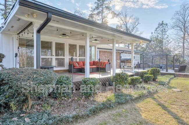 Building Photo - 289 Ashbrook Dr