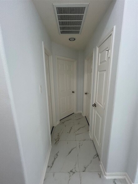 Building Photo - 3711 Autumn Branch Ct