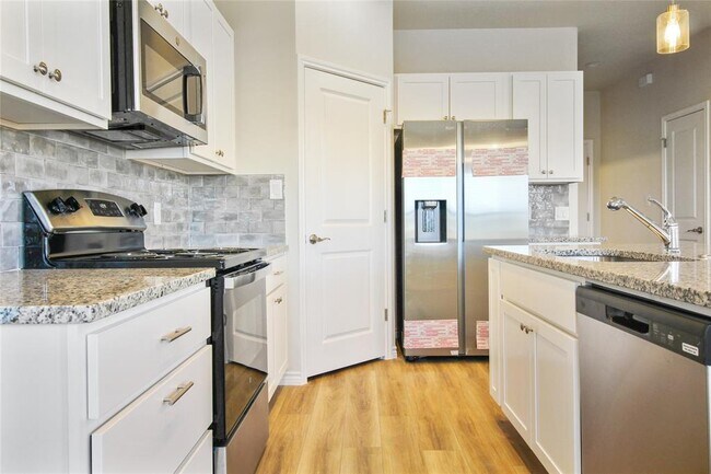 Building Photo - 514 War Admiral Dr